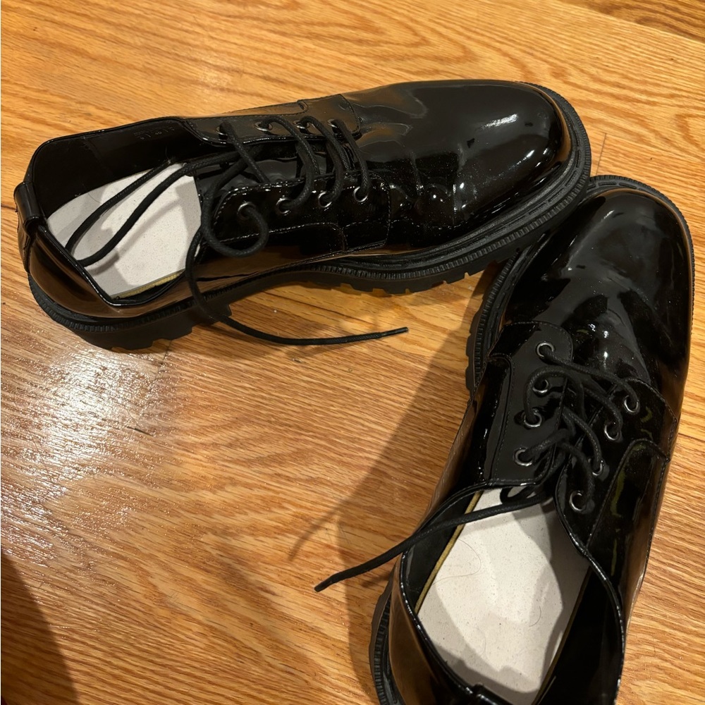 Black shoes